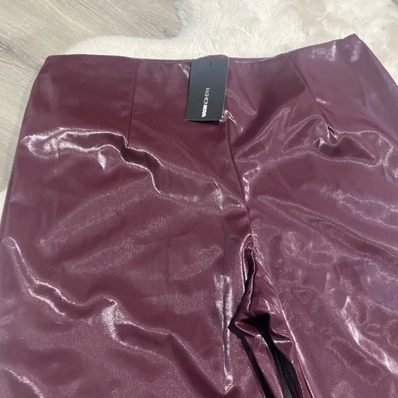 These leather pants from fashion nova maroon colour in  3XL  tags still attached - Picture 4 of 4
